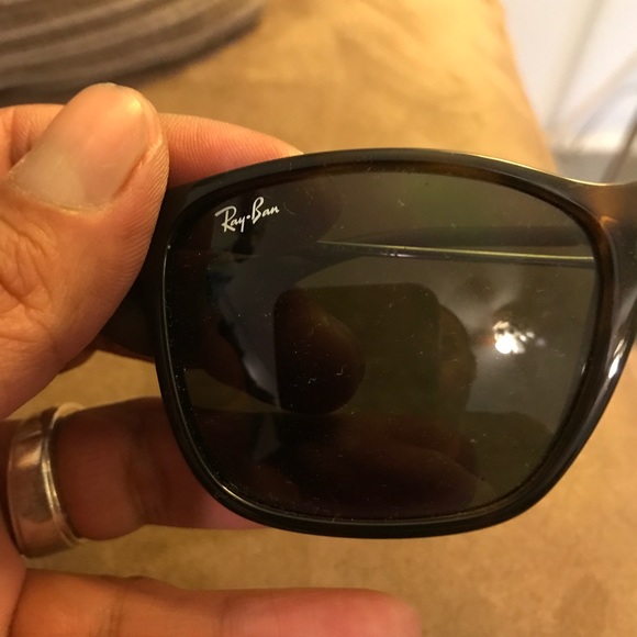 Authentic Ray Ban Sunglasses - Picture 2 of 4