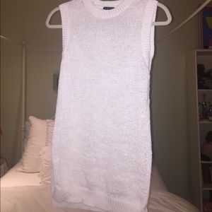 White theory knit top