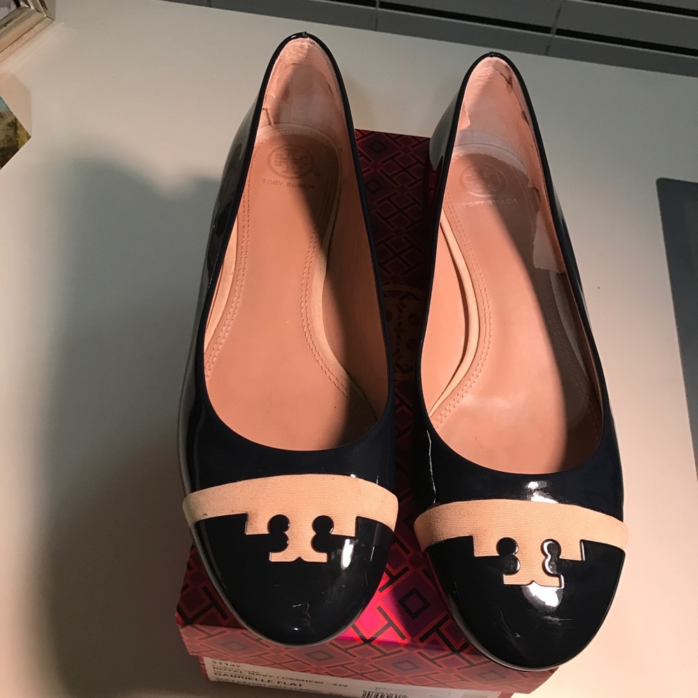 SOLD Tory Burch Royal Navy/Cashew Gabrielle Flat