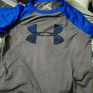 🔴3 for $20🔴 Under Armour Shirt