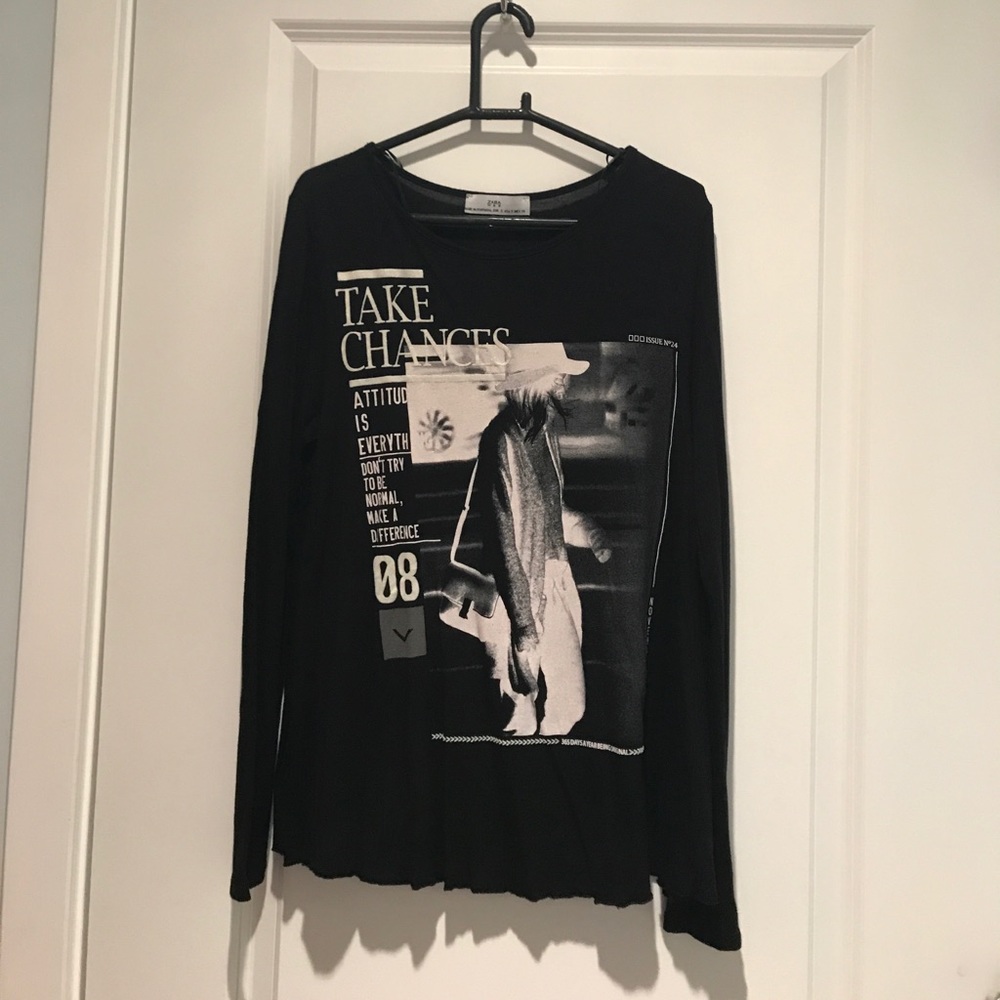 ZARA PRINTED GRAPHIC TEE