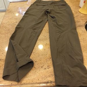 REI UPF 50 women's Sz 4 Olive Hiking Pants