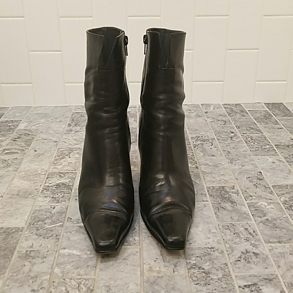 Stuart Weitzman black leather boots