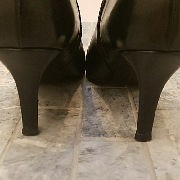 Stuart Weitzman black leather boots - Picture 5 of 6