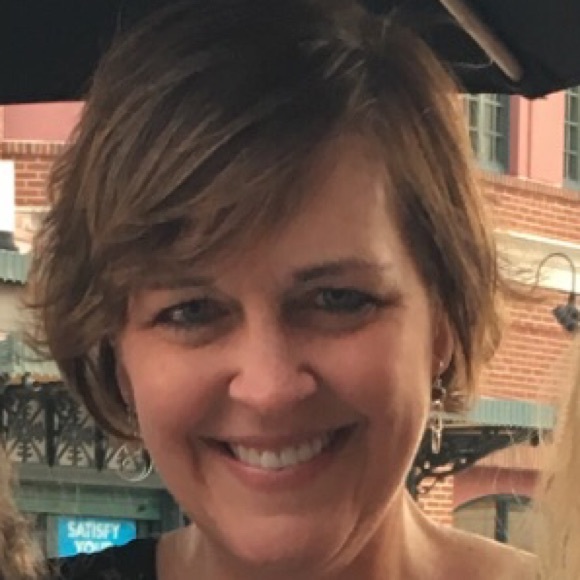 Meet your Posher, Kathy - Picture 1 of 1