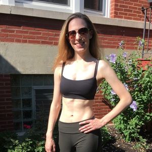 Lululemon Black sports bra size 4