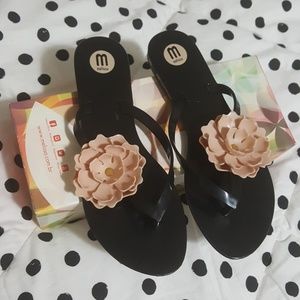 MELISSA • flower flip flops