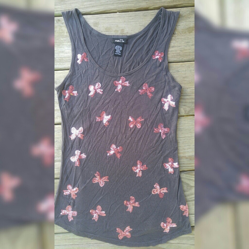 Navy with pink bows tank Med