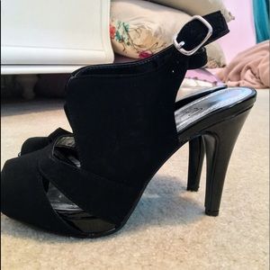 Impo 3 inch black open toed heels