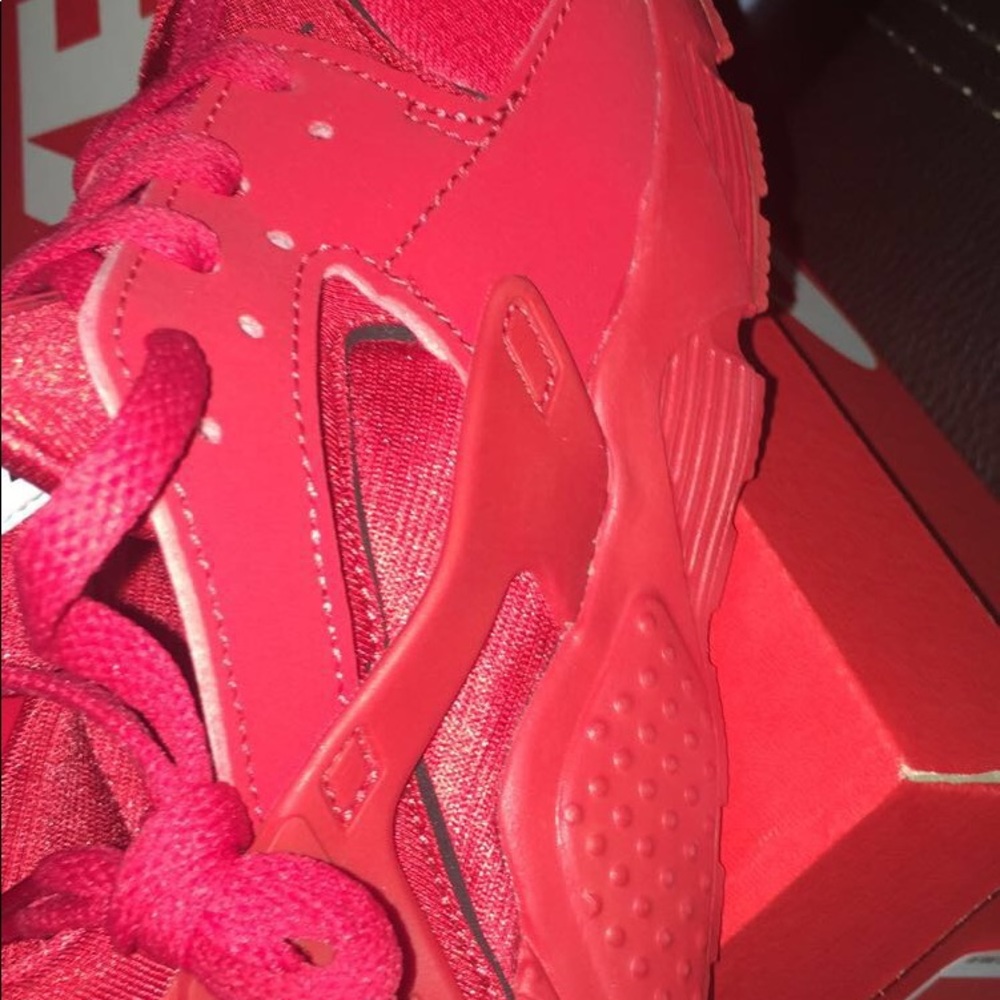 NIKE HUARACHES RUN RED children
