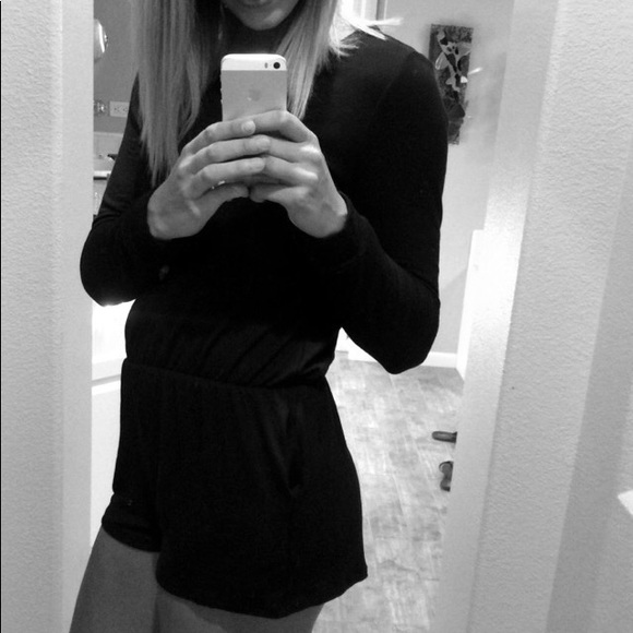 Romper - Picture 1 of 4