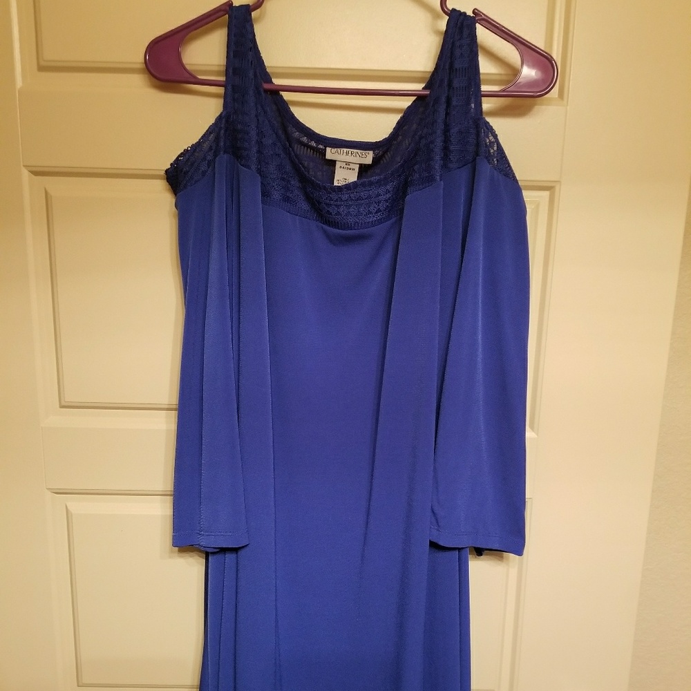 Catherine's dress top