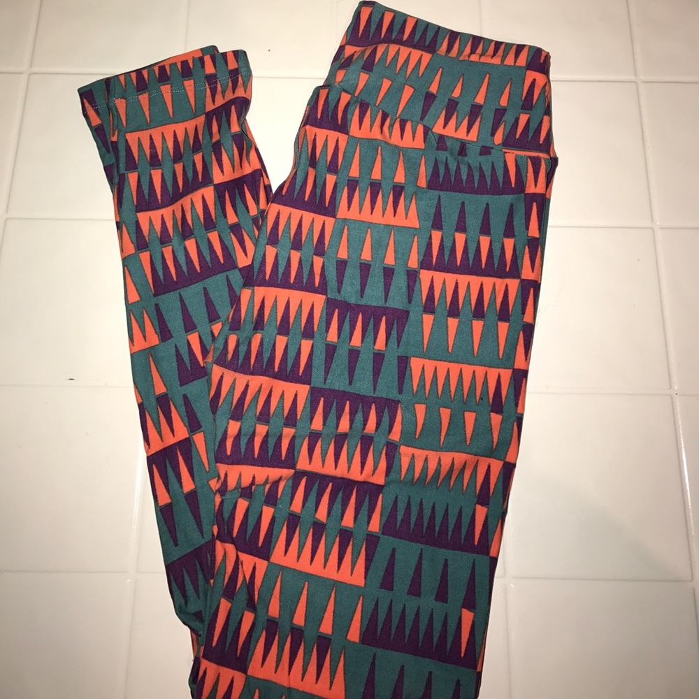 Women's Lularoe leggings. Never been worn - Picture 1 of 3