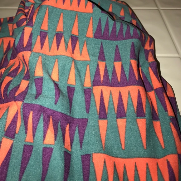 Women's Lularoe leggings. Never been worn - Picture 3 of 3