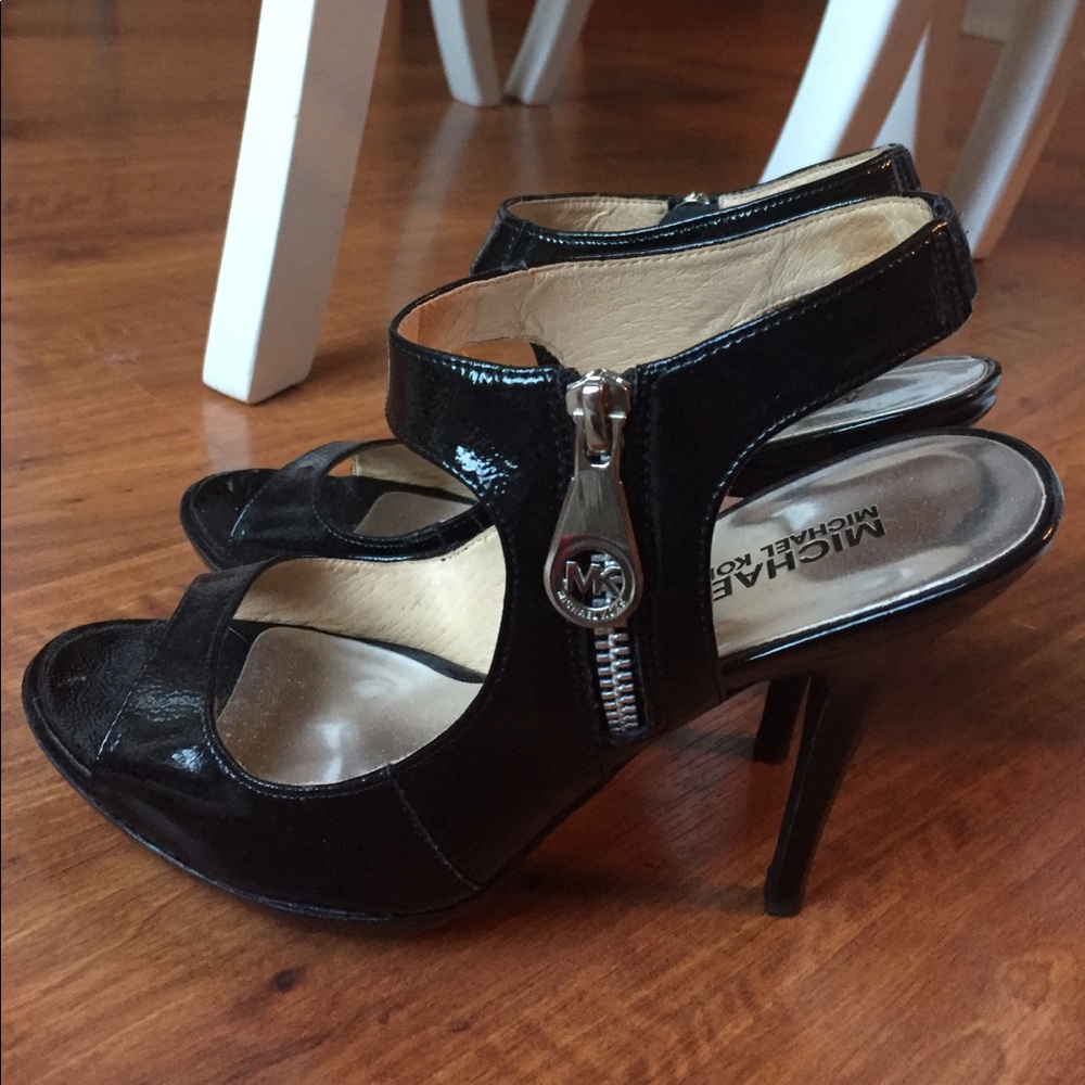 michael kors heels