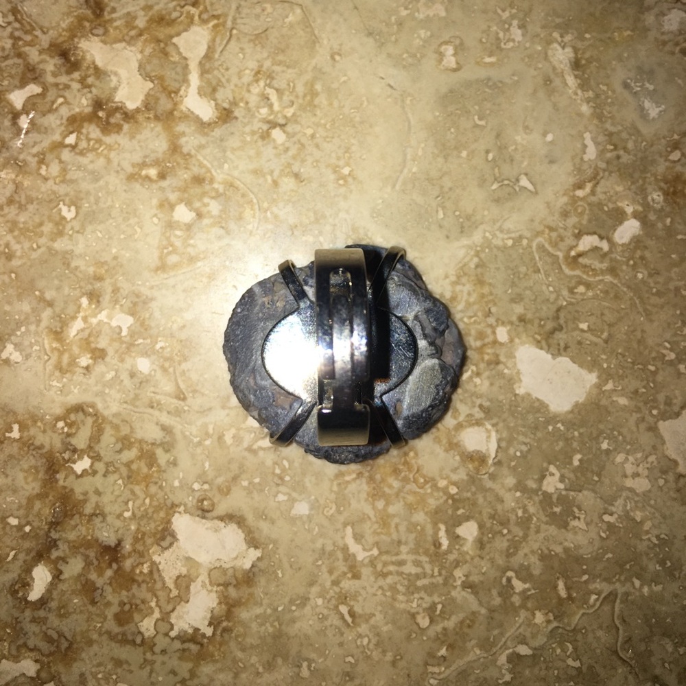 ring - Picture 3 of 3