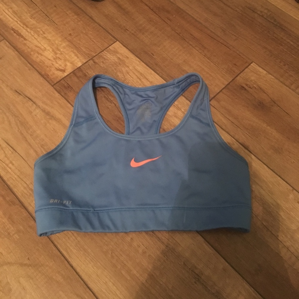 Sports bra