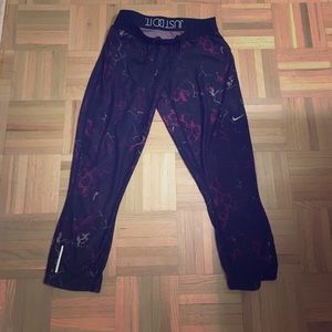 Nike Capri Exercise Leggings