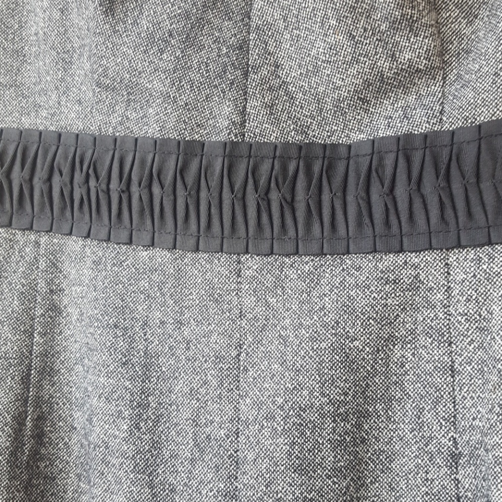 Banana Republic Black & White Professional Dress - Picture 5 of 6