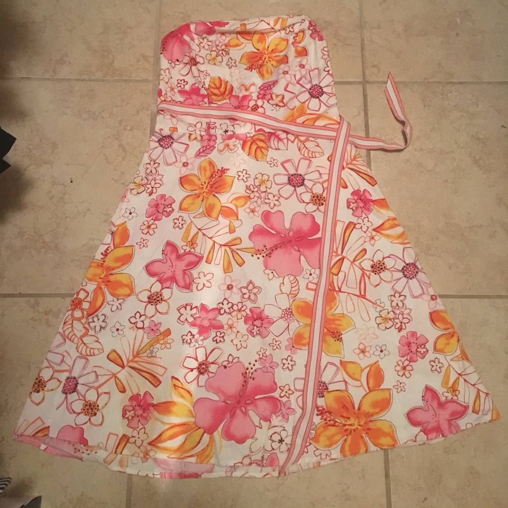 Multi-color orange and white strapless dress