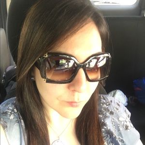 Meet your Posher, Patricia