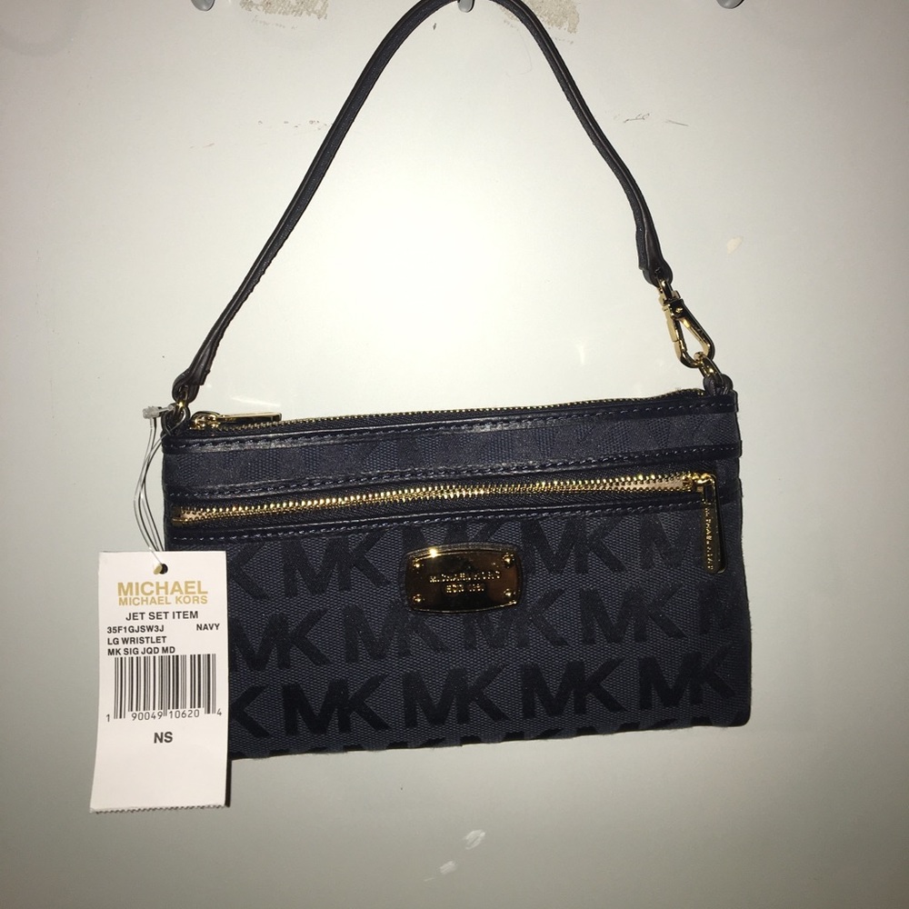 Michael kors wristlet