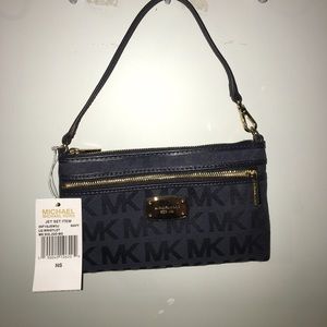 Michael kors wristlet