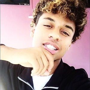 Meet your Posher, Caleb