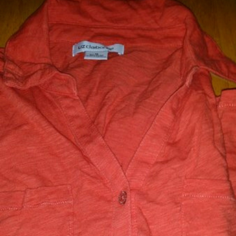 BUTTON UP SHIRT
