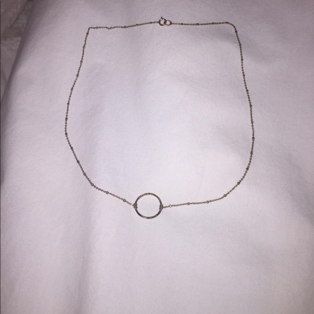 Gold circle necklace