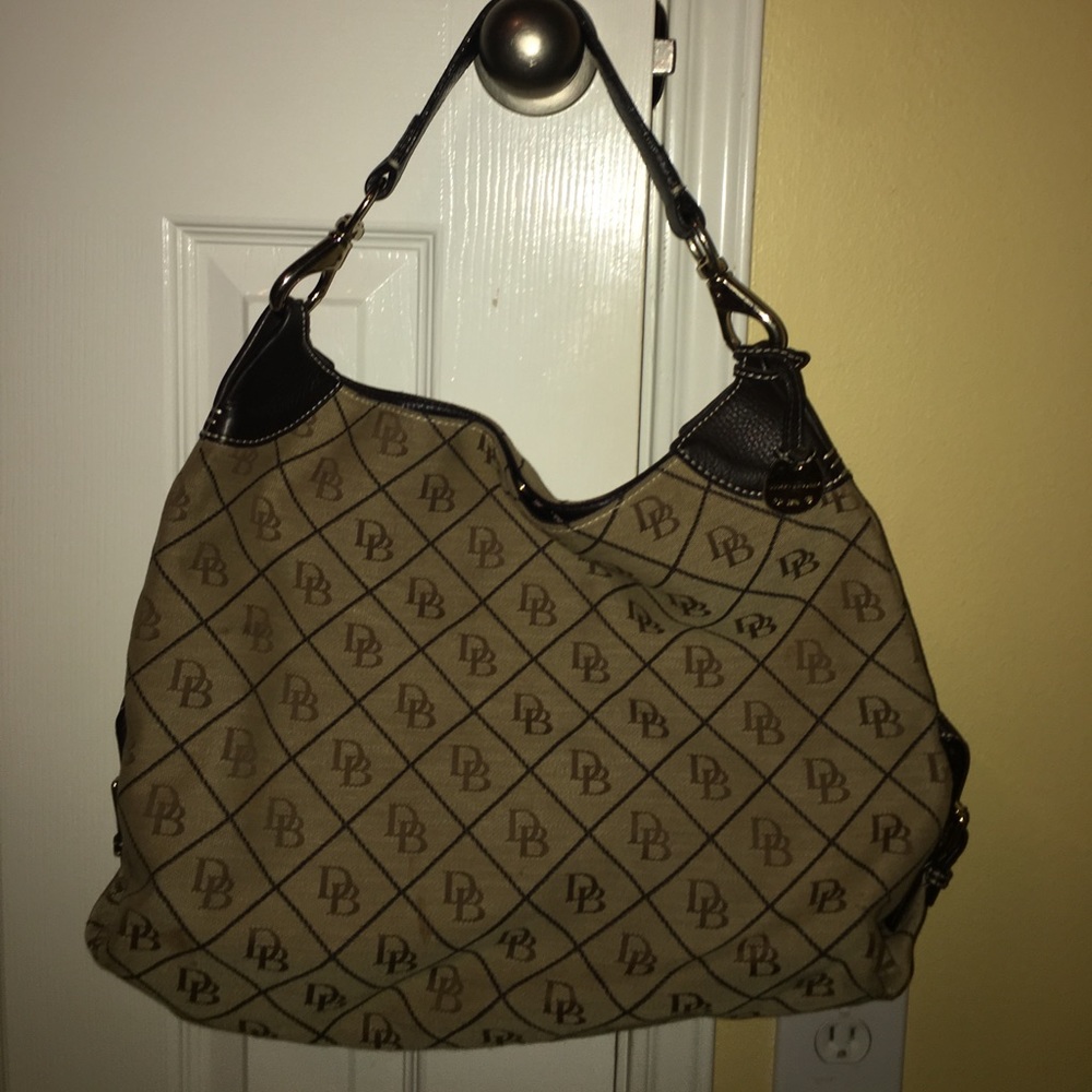 Dooney & Bourke shoulder bag