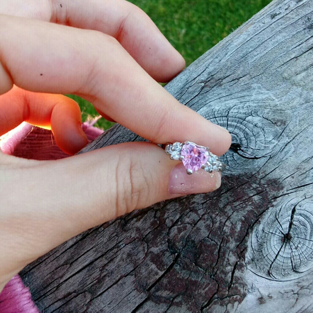 Pink rose heart gem ring