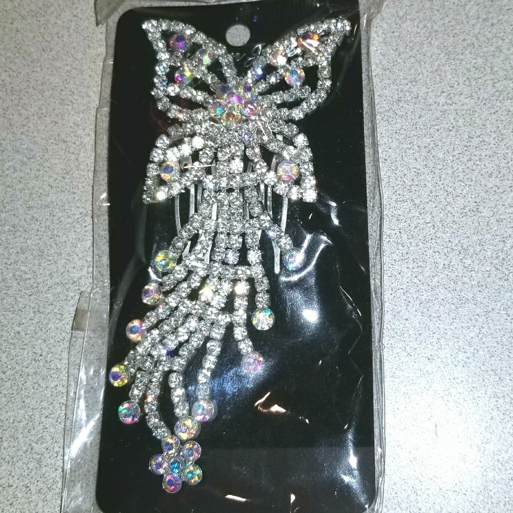 🔴3 for $15 SALE..Rhinestone Butterfly Hair Comb