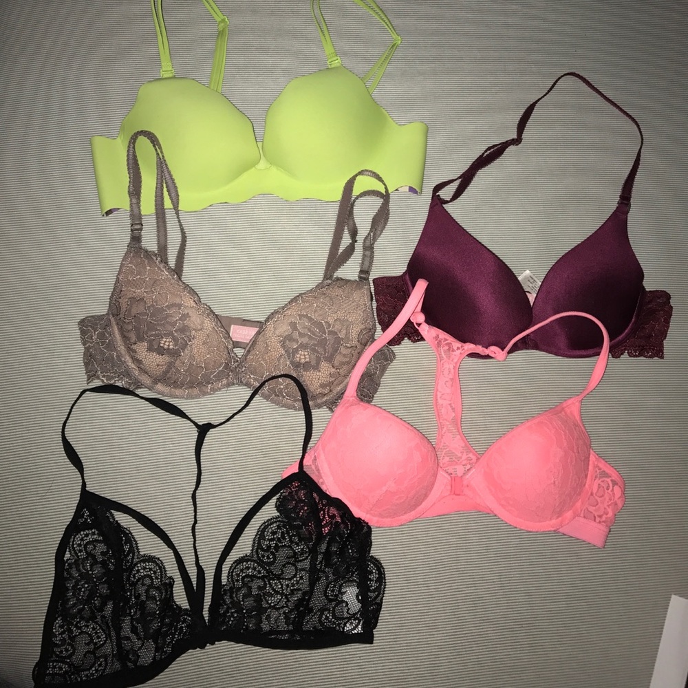 Bra Bundle (4 bras, 1 bralette)