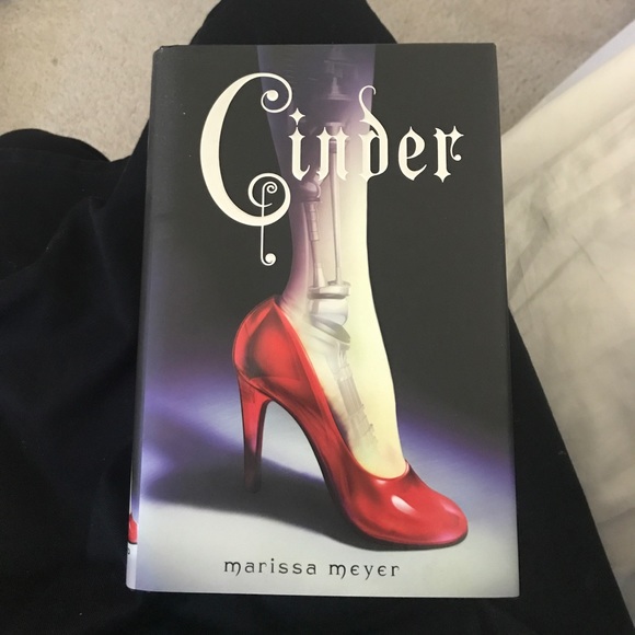 cinder book - Picture 1 of 3