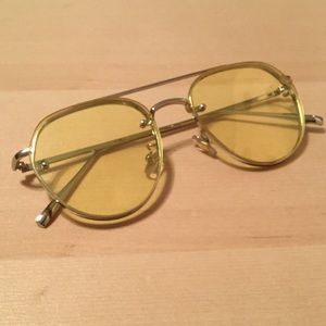 VINTAGE yellow sunglasses