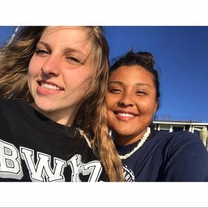 Meet your Posher, Maya