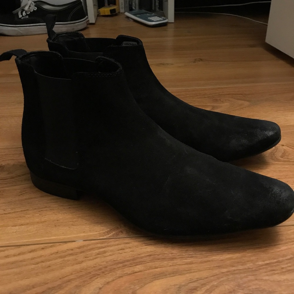 Chelsea boots