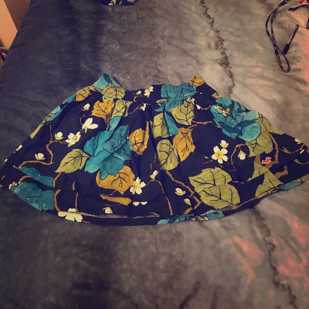 hollister skirt