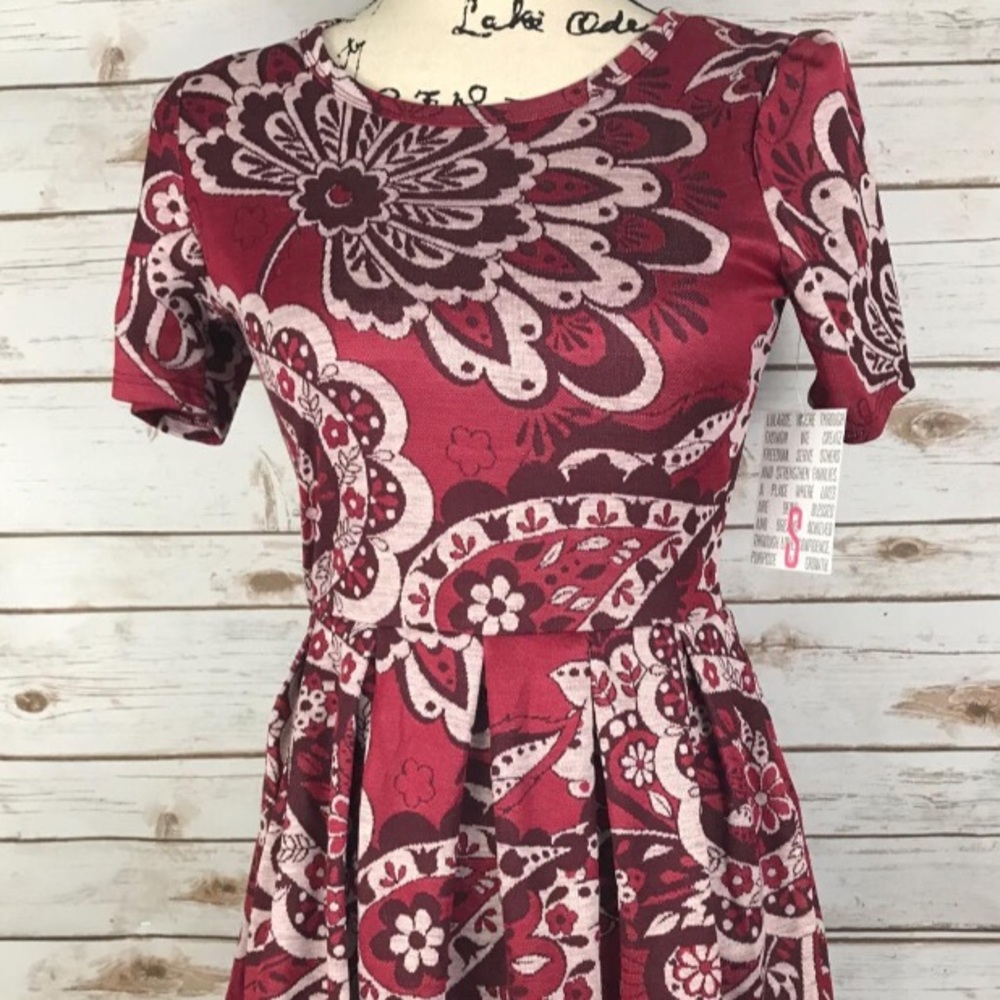Lularoe Amelia dress with pockets
