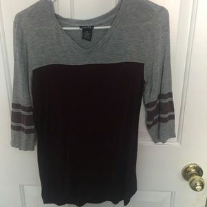 Rue 21 size medium gray/maroon shirt