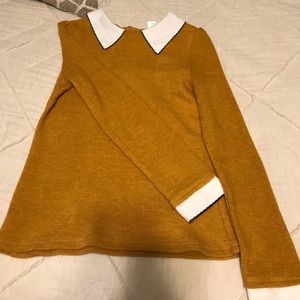 Long sleeve adorable sweater. Size medium!