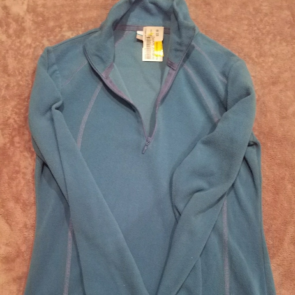 Columbia Active Wear Sports Pull over