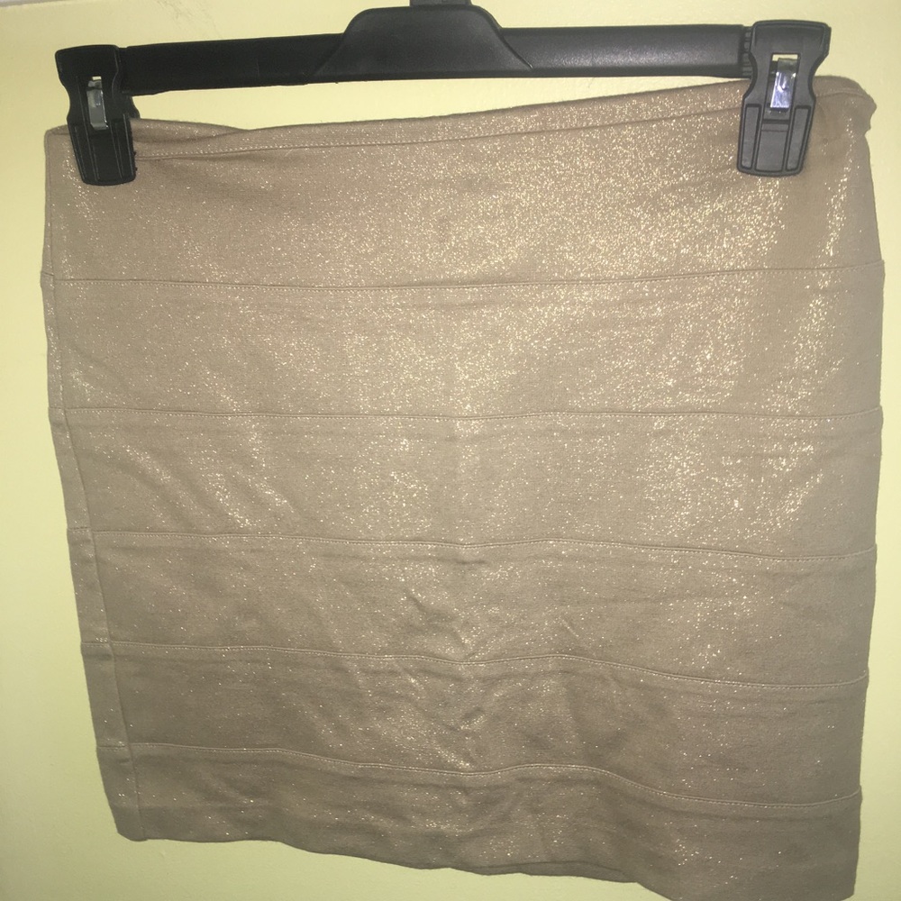 Express shiny gold skirt