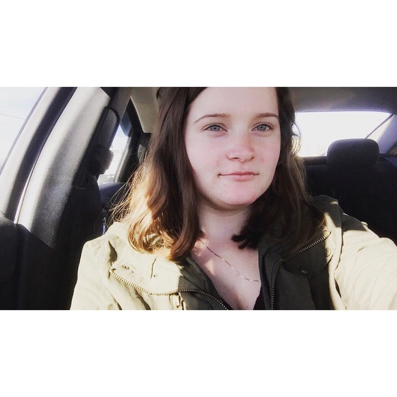 Meet your Posher, Shelby - Picture 1 of 1