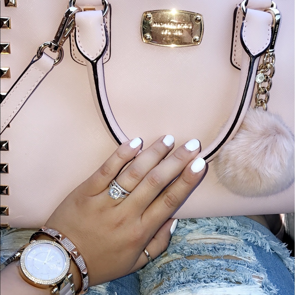 Meet your Posher, Jennifer