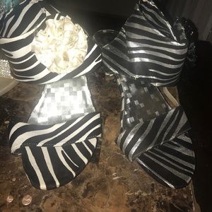 Some strip and gold heels