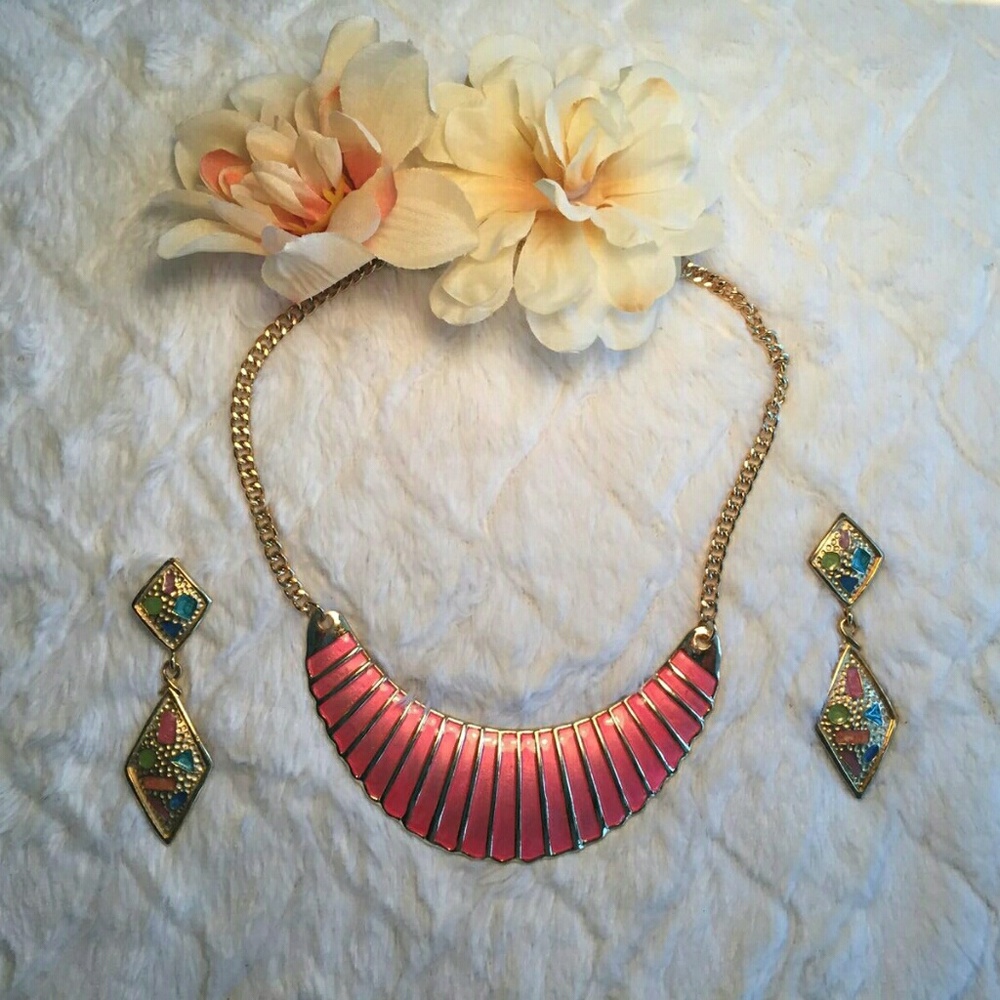 Esmor Pink necklace