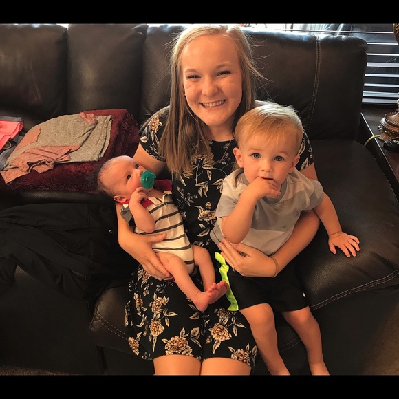 Meet your Posher, Abby - Picture 1 of 1