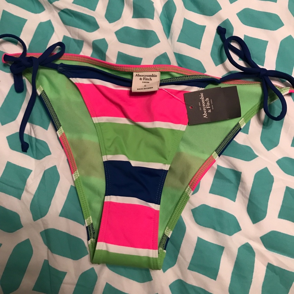 Bikini bottoms